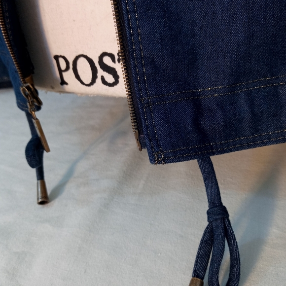 NWT! St. John Sport Sailing Jacket - Picture 9 of 10